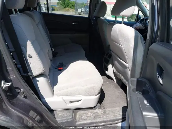 5FNYF6H15KB056957 2019 HONDA PILOT - Image 8