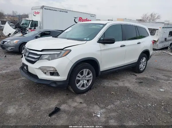 5FNYF6H16JB053368 2018 HONDA PILOT - Image 2