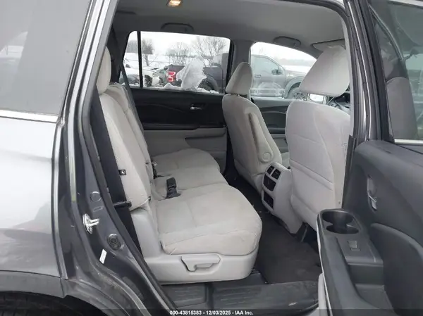 5FNYF6H17GB028178 2016 HONDA PILOT - Image 8