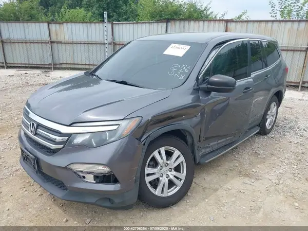 5FNYF6H18HB036467 2017 HONDA PILOT - Image 2