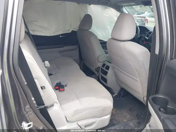 5FNYF6H18HB036467 2017 HONDA PILOT - Image 8