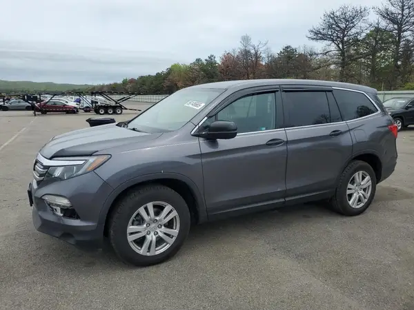 5FNYF6H18HB070005 2017 HONDA PILOT - Image 1