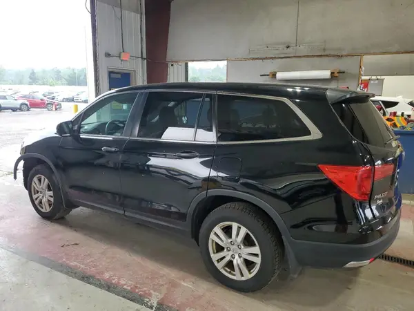 5FNYF6H18JB042744 2018 HONDA PILOT - Image 2