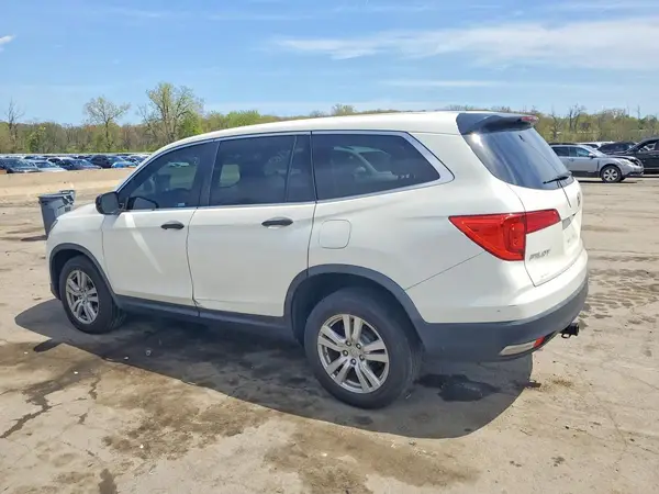 5FNYF6H18JB052755 2018 HONDA PILOT - Image 2