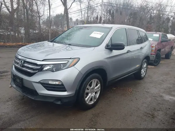 5FNYF6H19HB068473 2017 HONDA PILOT - Image 2