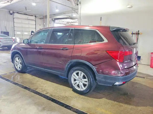 5FNYF6H19JB035575 2018 HONDA PILOT - Image 2