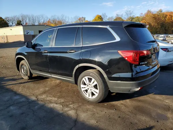 5FNYF6H19JB041568 2018 HONDA PILOT - Image 2