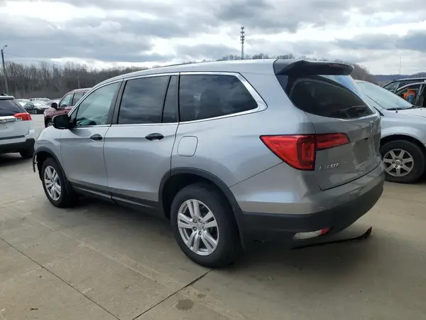 5FNYF6H19JB047936 2018 HONDA PILOT - Image 2