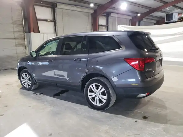 5FNYF6H19JB067233 2018 HONDA PILOT - Image 2