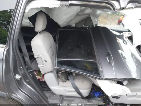 5FNYF6H19JB067829 2018 HONDA PILOT - Image 8