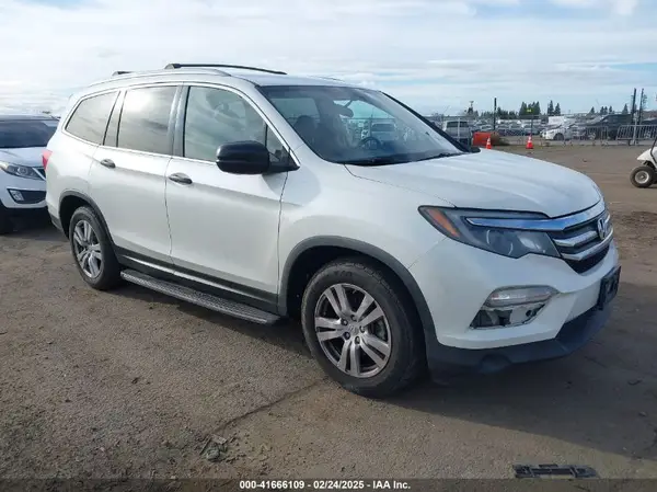 5FNYF6H1XGB009768 2016 HONDA PILOT - Image 1