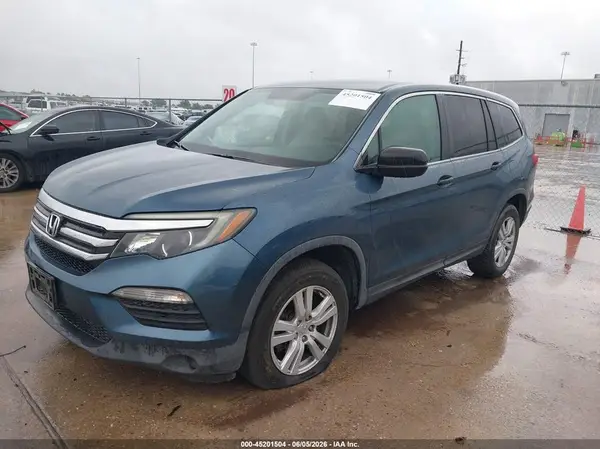 5FNYF6H1XHB021789 2017 HONDA PILOT - Image 2