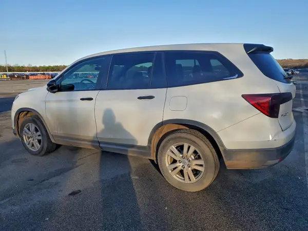 5FNYF6H1XHB032601 2017 HONDA PILOT - Image 2