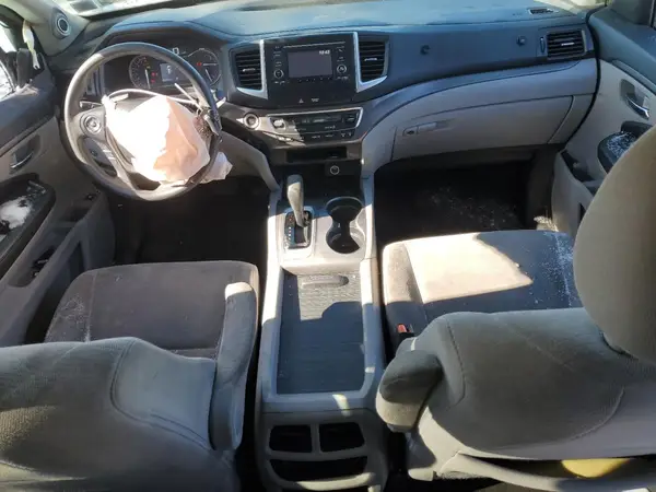 5FNYF6H1XHB077201 2017 HONDA PILOT - Image 8