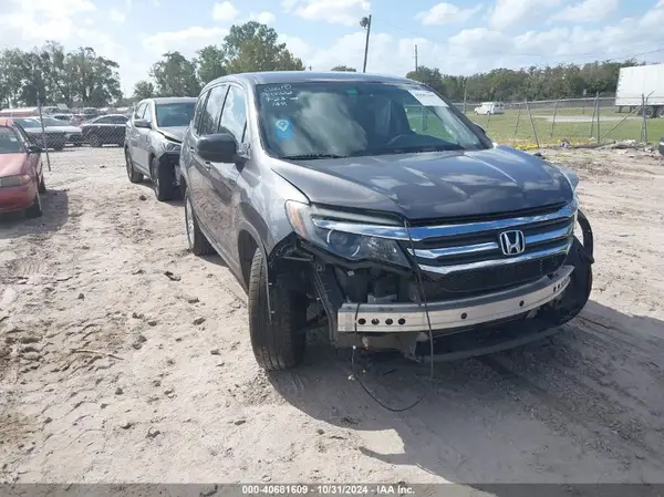 5FNYF6H1XHB105207 2017 HONDA PILOT - Image 1