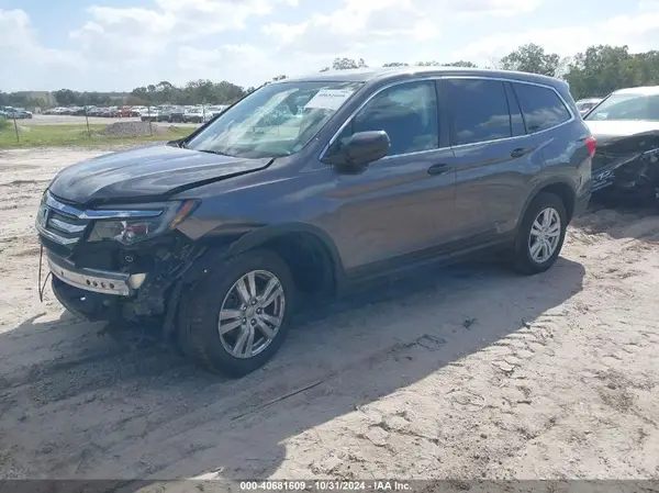 5FNYF6H1XHB105207 2017 HONDA PILOT - Image 2