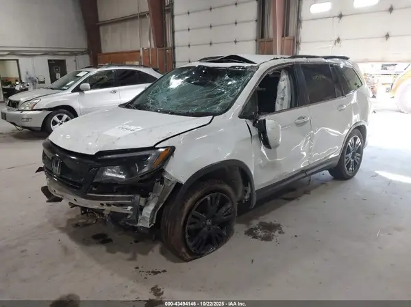 5FNYF6H20MB019570 2021 HONDA PILOT - Image 2