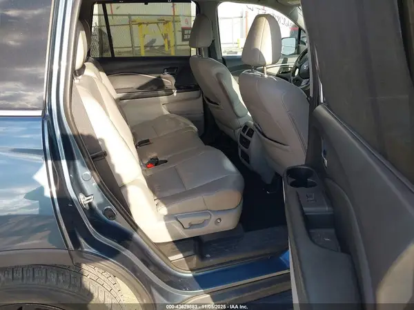 5FNYF6H20MB024770 2021 HONDA PILOT - Image 8