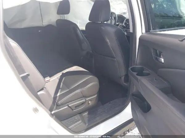 5FNYF6H20MB096102 2021 HONDA PILOT - Image 8