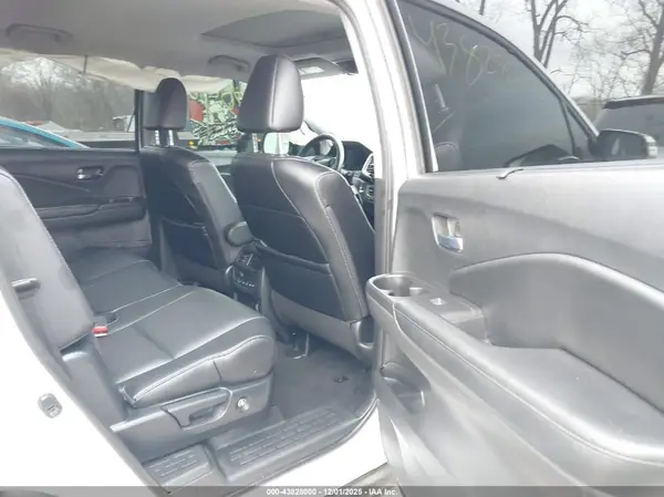 5FNYF6H21MB070477 2021 HONDA PILOT - Image 8