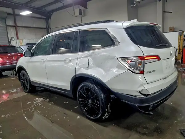 5FNYF6H26NB006047 2022 HONDA PILOT - Image 2