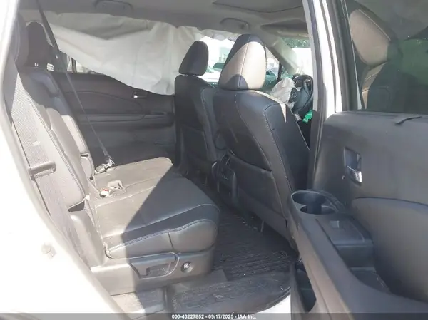 5FNYF6H26NB083789 2022 HONDA PILOT - Image 8