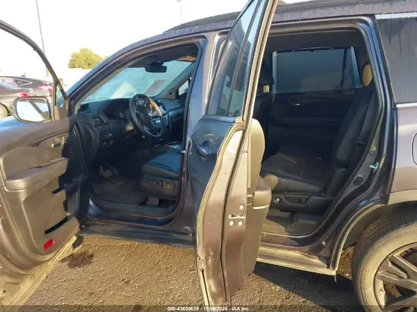 5FNYF6H29MB098740 2021 HONDA PILOT - Image 8
