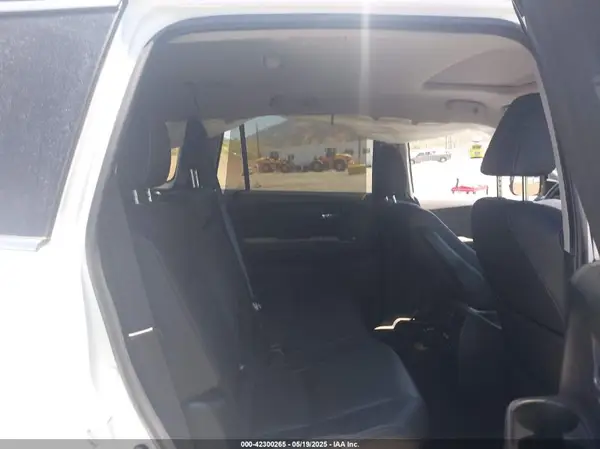 5FNYF6H2XMB098150 2021 HONDA PILOT - Image 8