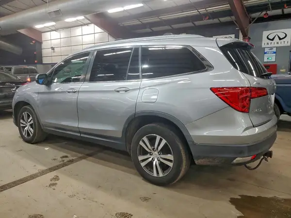 5FNYF6H30HB029756 2017 HONDA PILOT - Image 2