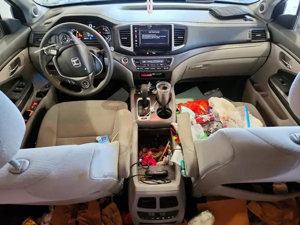 5FNYF6H30HB081324 2017 HONDA PILOT - Image 8