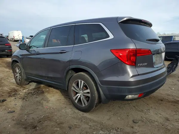 5FNYF6H30HB093487 2017 HONDA PILOT - Image 2