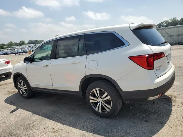 5FNYF6H30JB019024 2018 HONDA PILOT - Image 2