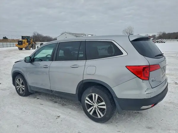 5FNYF6H30JB020433 2018 HONDA PILOT - Image 2