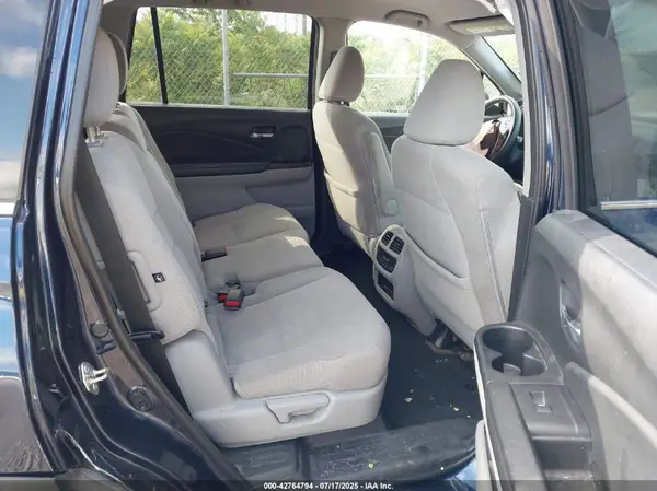 5FNYF6H30JB067638 2018 HONDA PILOT - Image 8