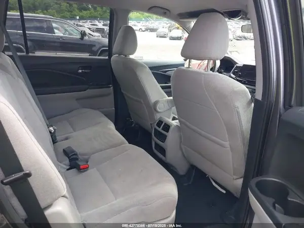 5FNYF6H30KB099300 2019 HONDA PILOT - Image 8