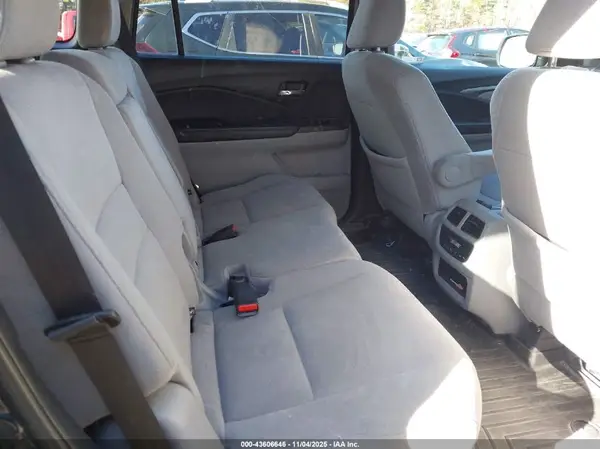 5FNYF6H30LB044220 2020 HONDA PILOT - Image 8