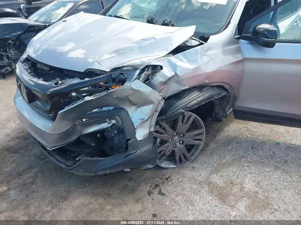 2022 HONDA PILOT auction photo 6