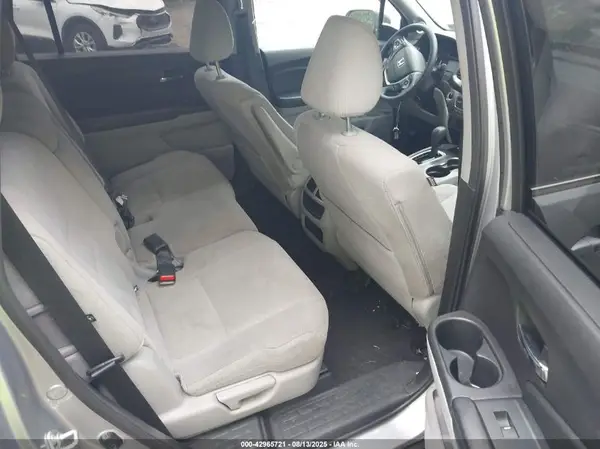 5FNYF6H31HB029751 2017 HONDA PILOT - Image 8