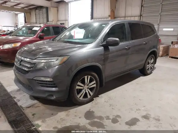 5FNYF6H31HB095359 2017 HONDA PILOT - Image 2
