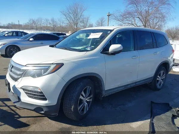 5FNYF6H31HB104142 2017 HONDA PILOT - Image 2