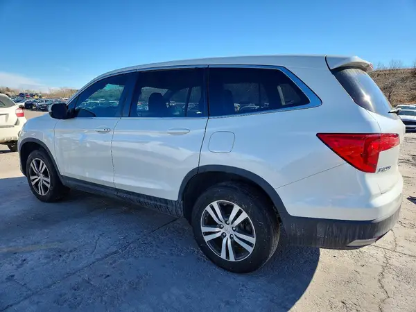 5FNYF6H31JB019372 2018 HONDA PILOT - Image 2
