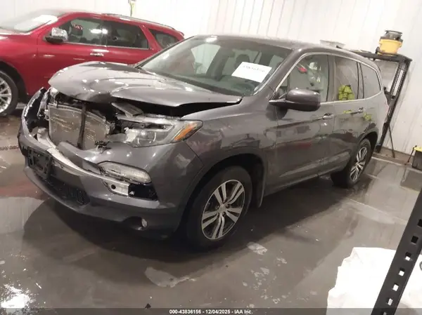 5FNYF6H31JB027780 2018 HONDA PILOT - Image 2