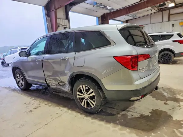 5FNYF6H31JB032896 2018 HONDA PILOT - Image 2