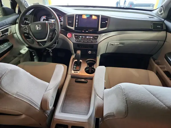 5FNYF6H31JB032896 2018 HONDA PILOT - Image 8