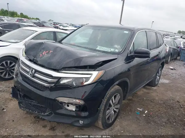 5FNYF6H31JB066191 2018 HONDA PILOT - Image 2