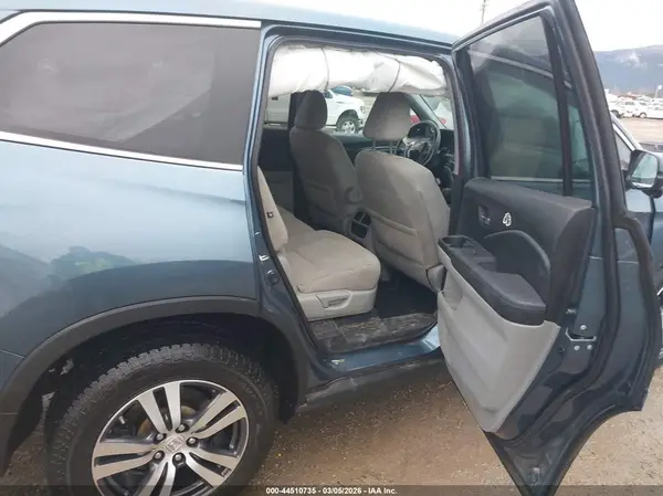 5FNYF6H31JB066921 2018 HONDA PILOT - Image 8