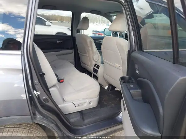 5FNYF6H31KB070694 2019 HONDA PILOT - Image 8