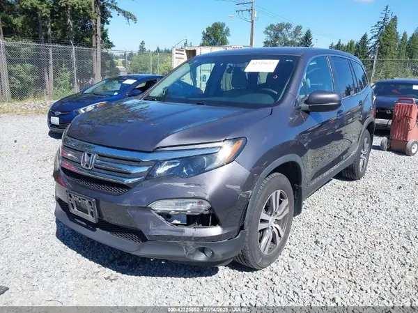 5FNYF6H32JB010941 2018 HONDA PILOT - Image 2