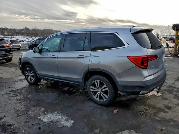 5FNYF6H33HB009677 2017 HONDA PILOT - Image 2