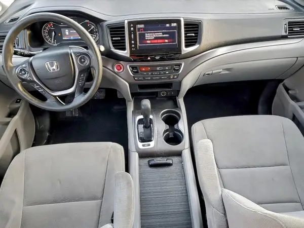 5FNYF6H33HB009677 2017 HONDA PILOT - Image 8